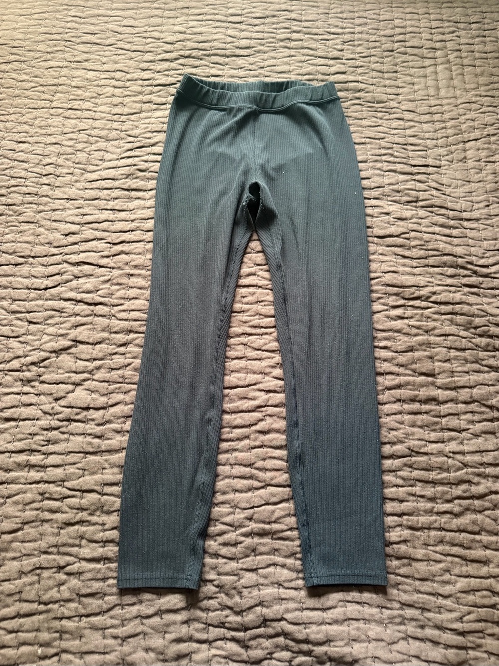 Black ALO Woman’s Leggings